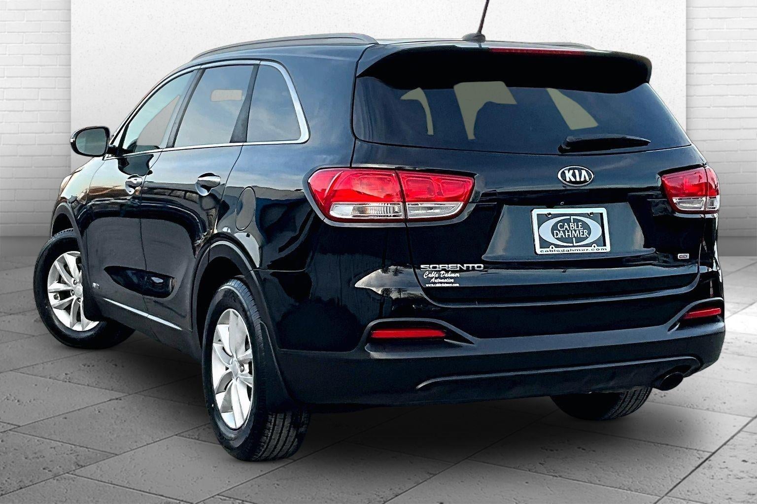 2017 Kia Sorento LX