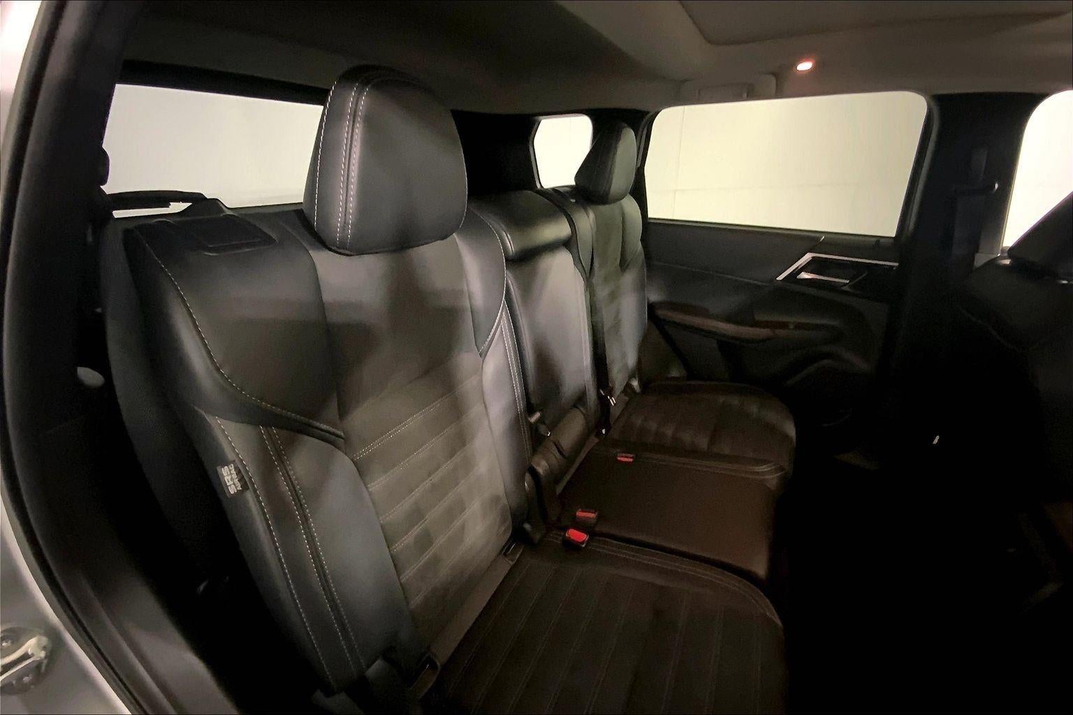 2024 Mitsubishi Outlander Plug-In Hybrid SE