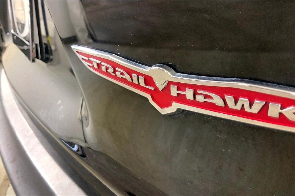 2022 Jeep Cherokee Trailhawk
