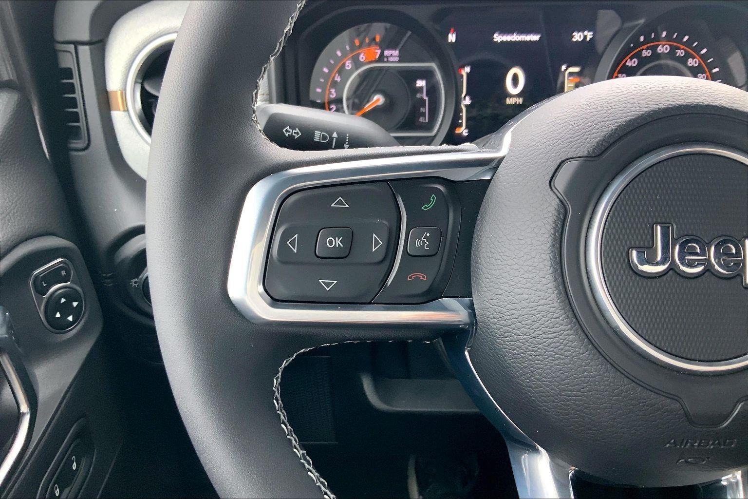 2025 Jeep Wrangler 4-Door Sahara 4x4