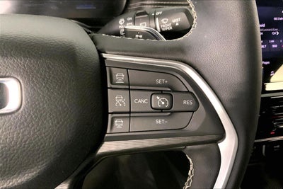 2025 Jeep Grand Cherokee L Laredo 4x4