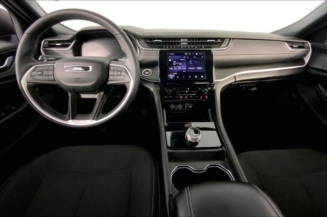 2025 Jeep Grand Cherokee L Laredo 4x4