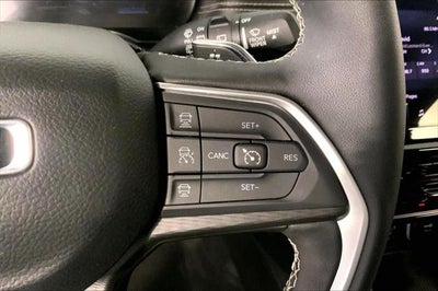 2025 Jeep Grand Cherokee L Laredo 4x4