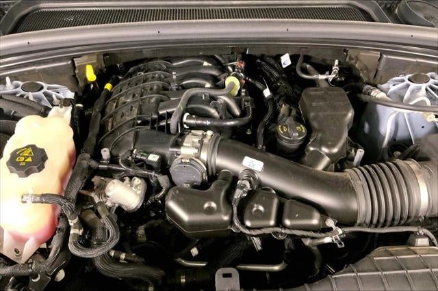 2025 Jeep Grand Cherokee L Laredo 4x4