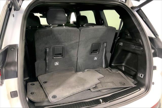 2025 Jeep Grand Cherokee L Laredo 4x4