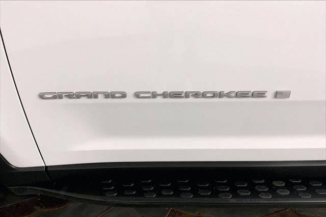 2025 Jeep Grand Cherokee L Laredo 4x4
