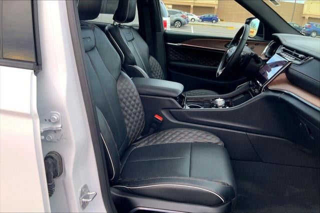 2025 Jeep Grand Cherokee L Summit 4x4