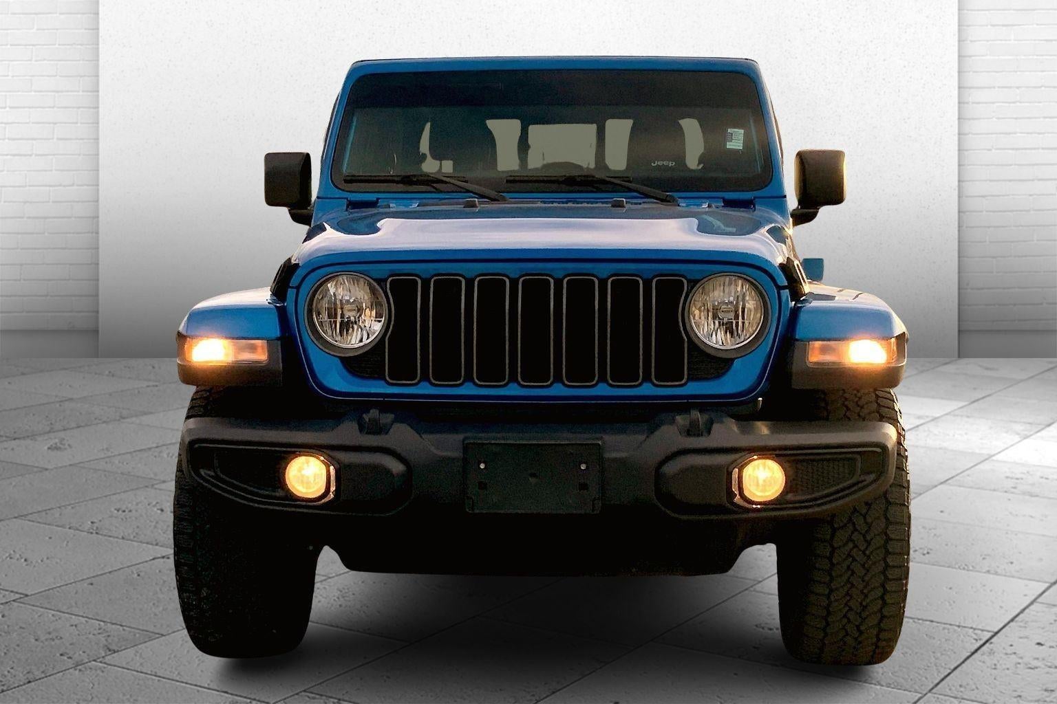 2025 Jeep Gladiator Nighthawk