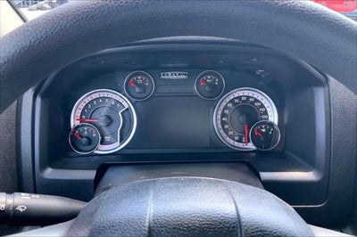 2022 RAM 1500 Classic SLT Crew Cab 4x4 6'4' Box