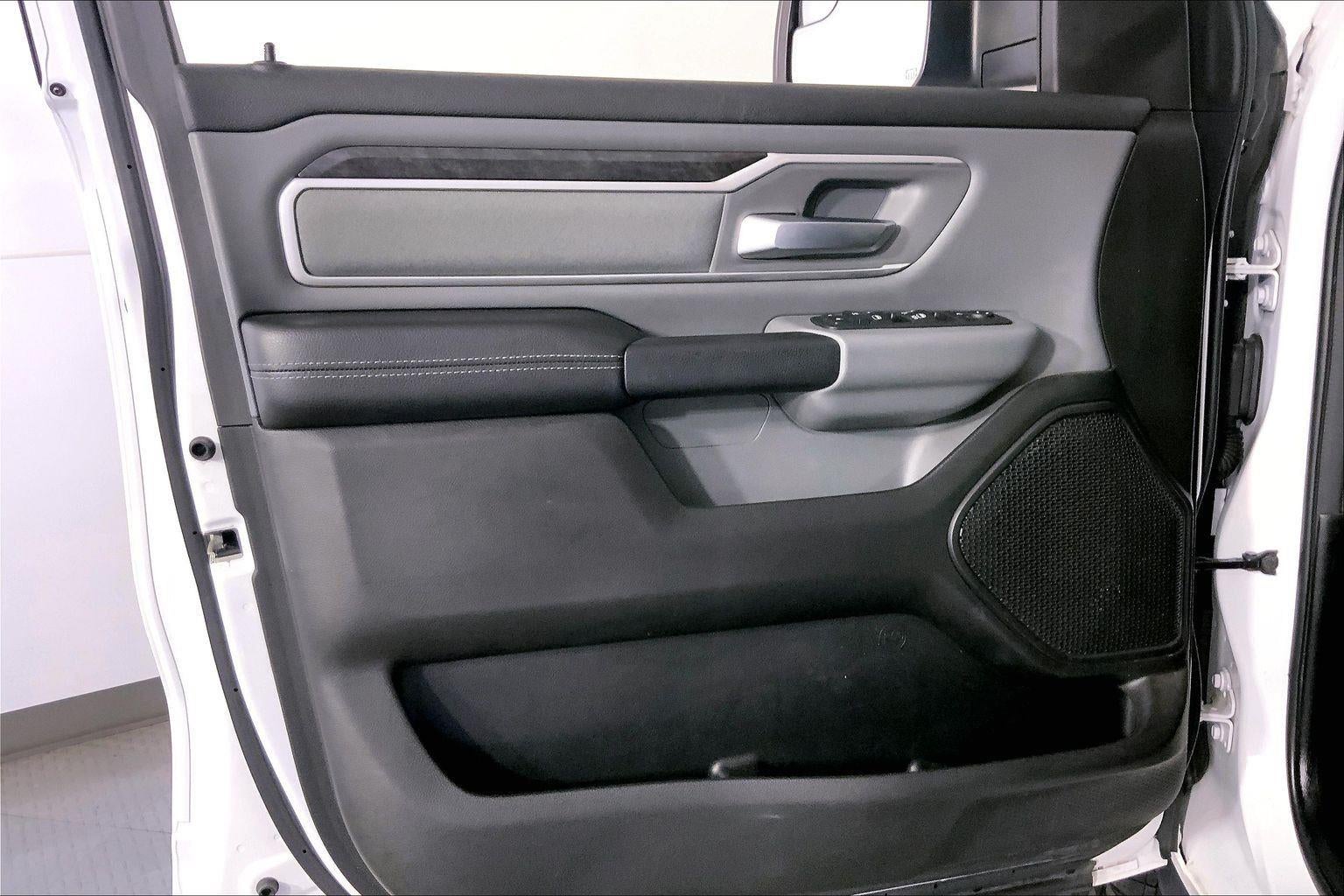 2023 RAM 1500 Big Horn Crew Cab 4x4 5'7' Box