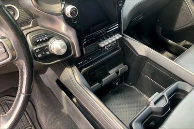 2019 RAM 1500 Limited Crew Cab 4x4 5'7' Box