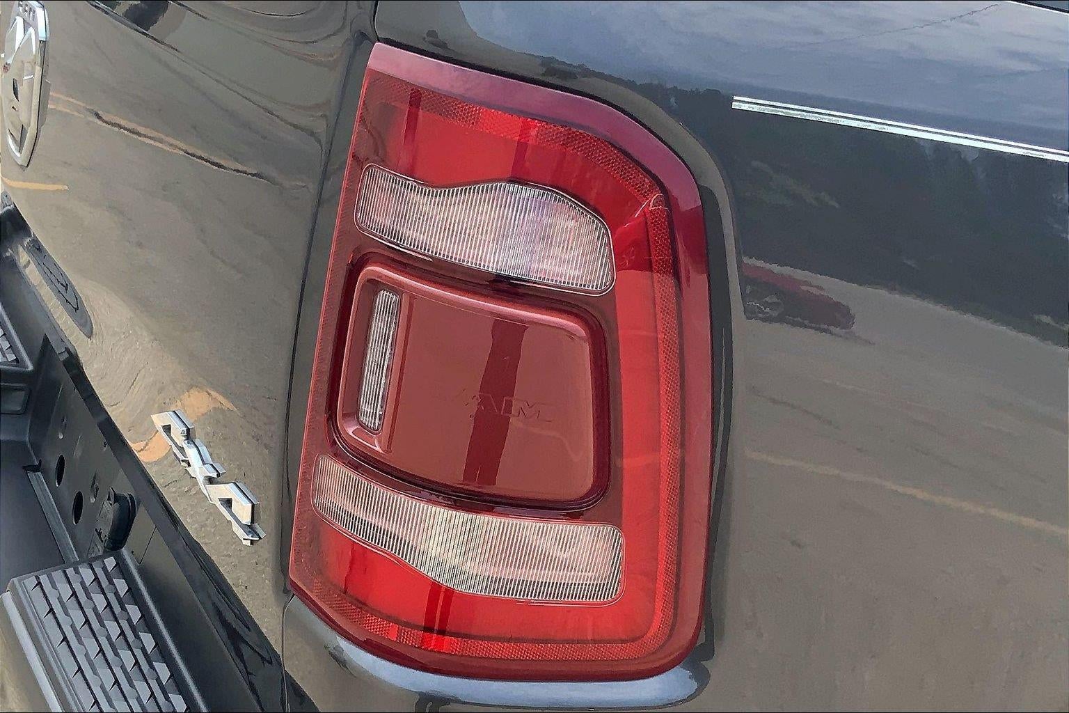 2019 RAM 1500 Limited Crew Cab 4x4 5'7' Box