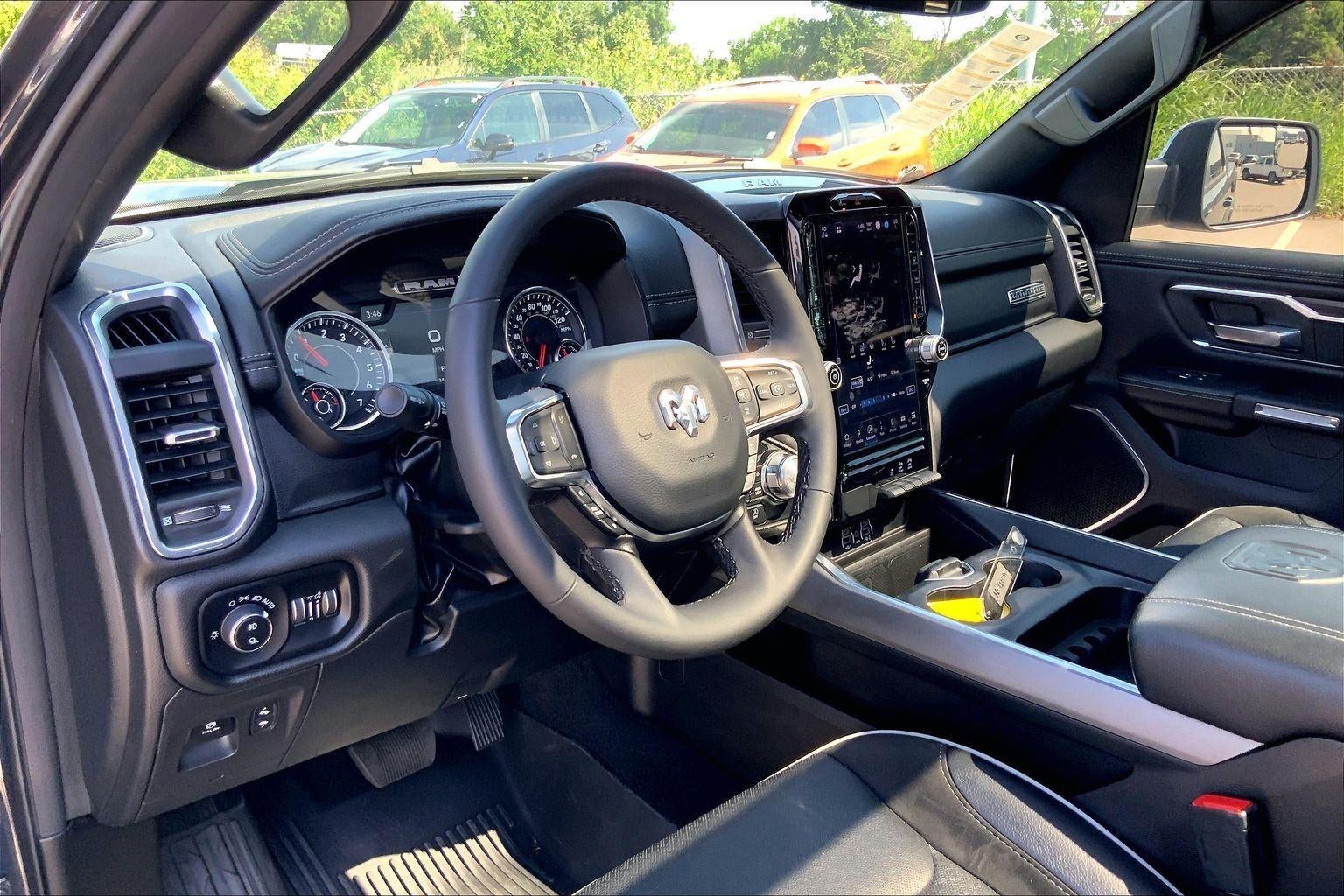 2025 RAM 1500 Laramie Crew Cab 4x4 5'7' Box
