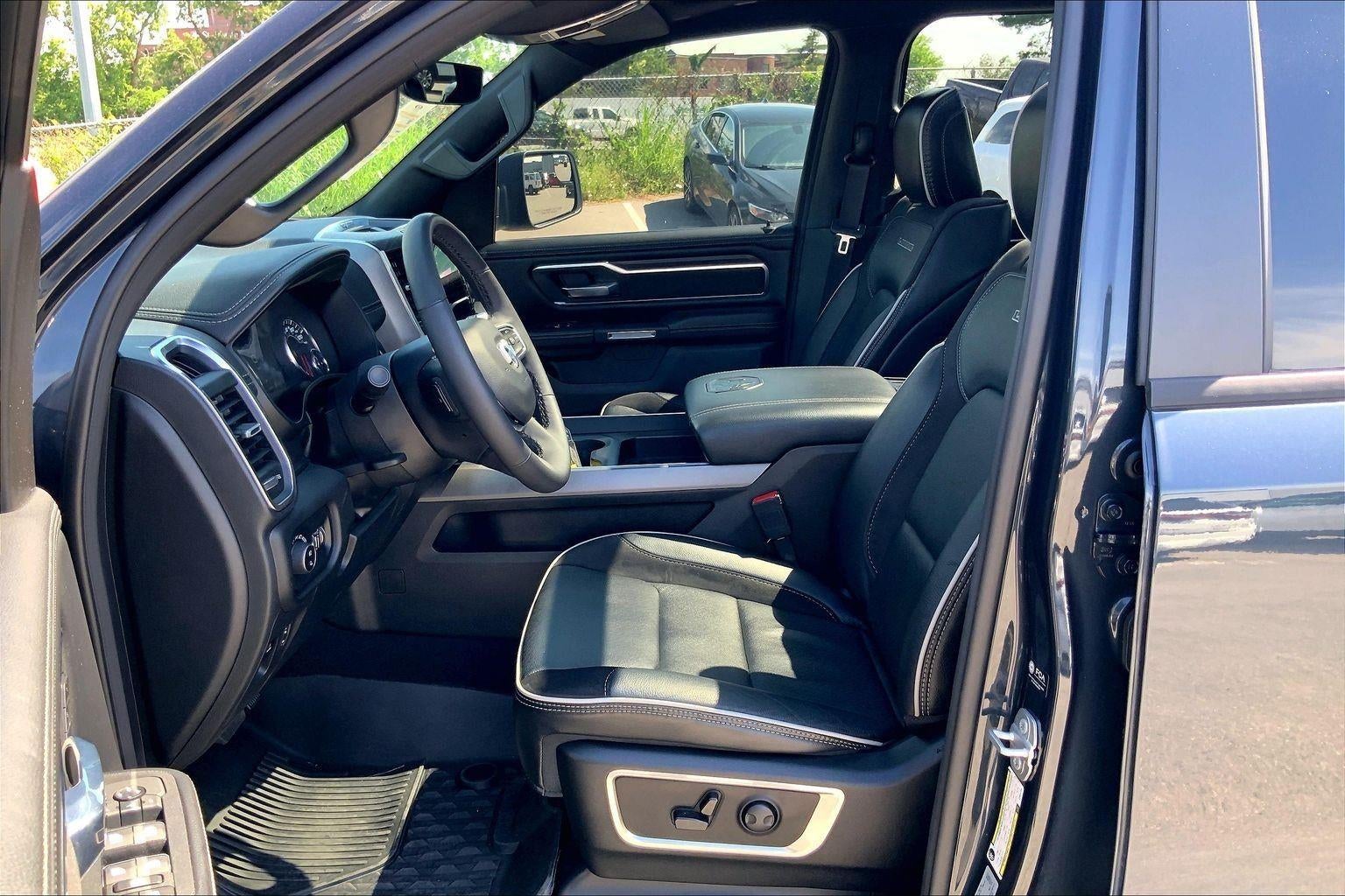2025 RAM 1500 Laramie Crew Cab 4x4 5'7' Box