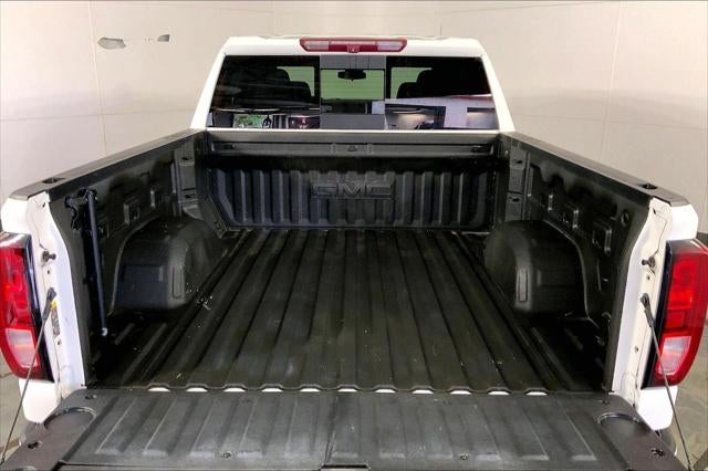 2022 GMC Sierra 1500 4WD Crew Cab Short Box Elevation
