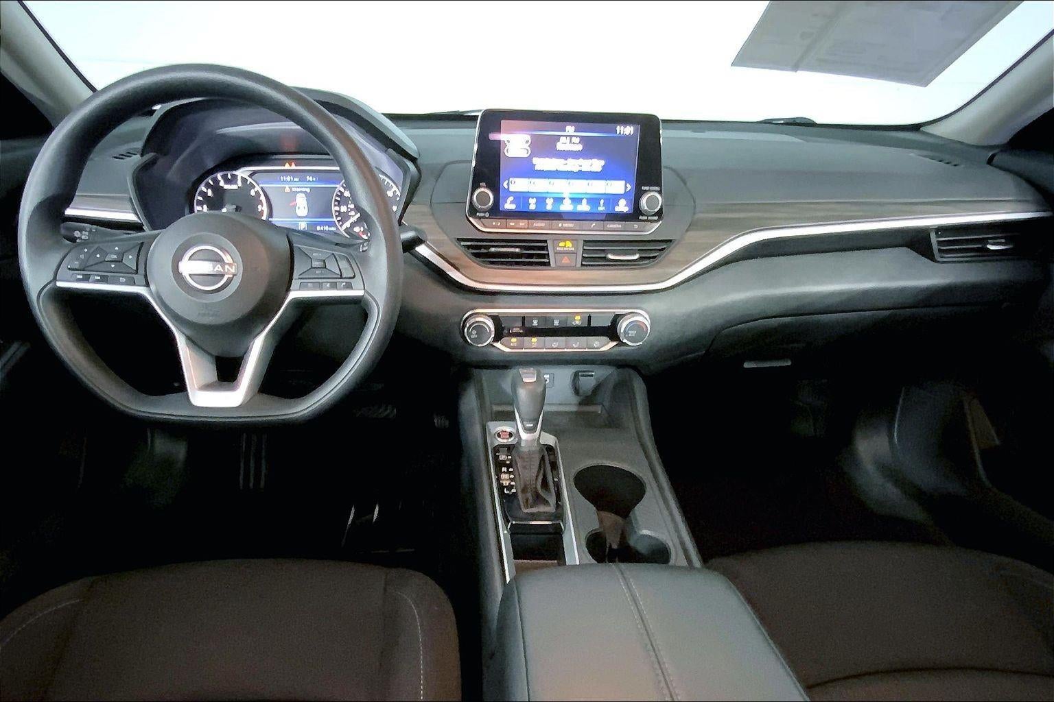 2025 Nissan Altima SV FWD