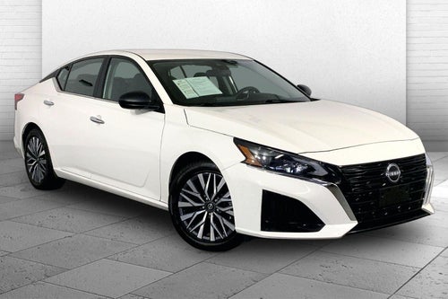 2025 Nissan Altima SV FWD