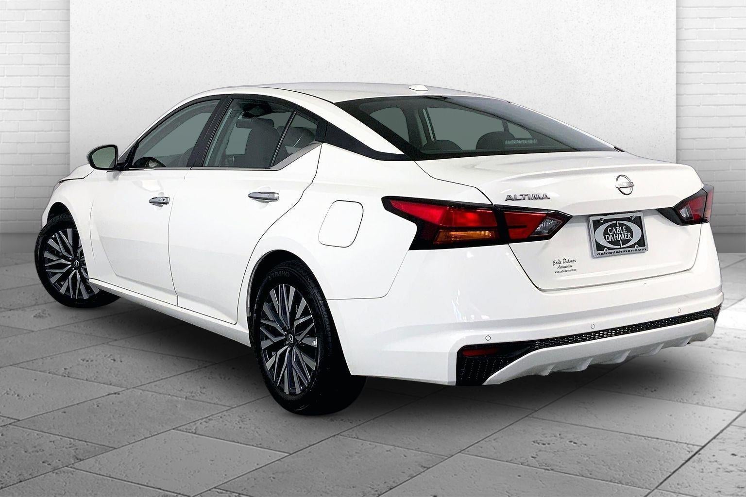 2025 Nissan Altima SV FWD