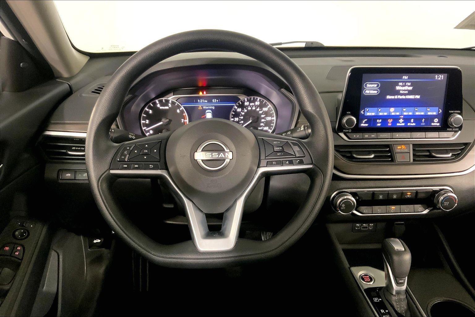 2025 Nissan Altima SV FWD