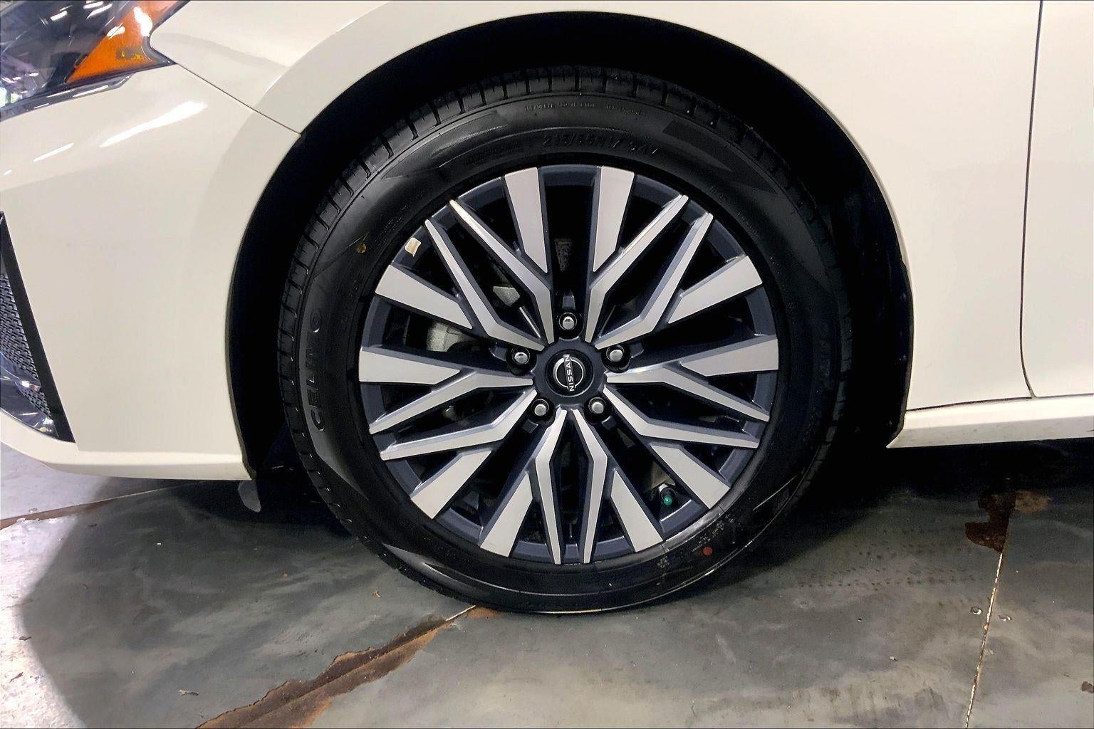 2025 Nissan Altima SV FWD