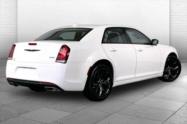 2023 Chrysler 300 Touring