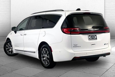 2023 Chrysler Pacifica Hybrid Pinnacle
