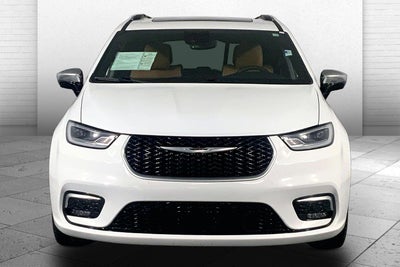 2023 Chrysler Pacifica Hybrid Pinnacle