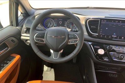 2024 Chrysler Pacifica Pinnacle