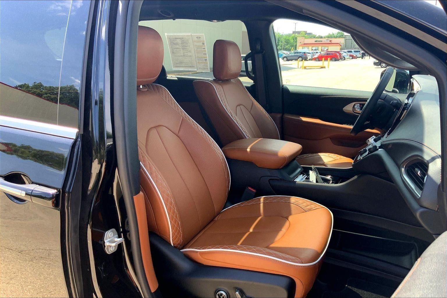 2024 Chrysler Pacifica Pinnacle