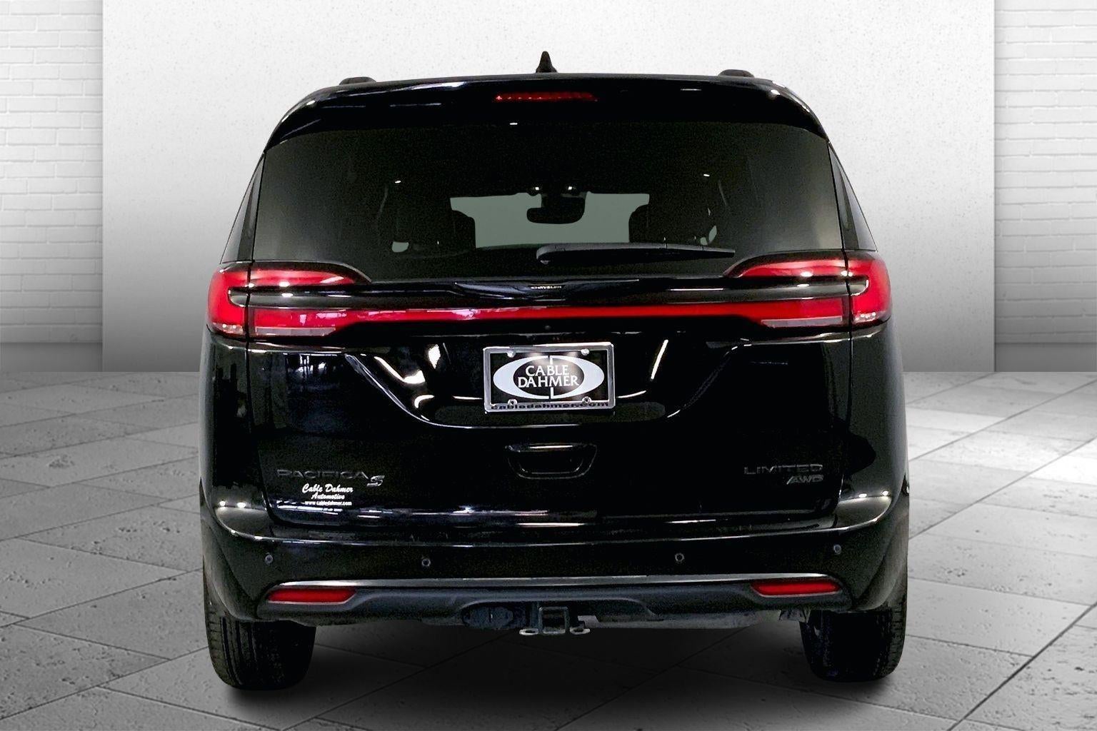 2024 Chrysler Pacifica Limited AWD