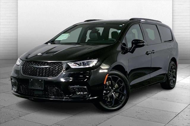 2024 Chrysler Pacifica Limited AWD