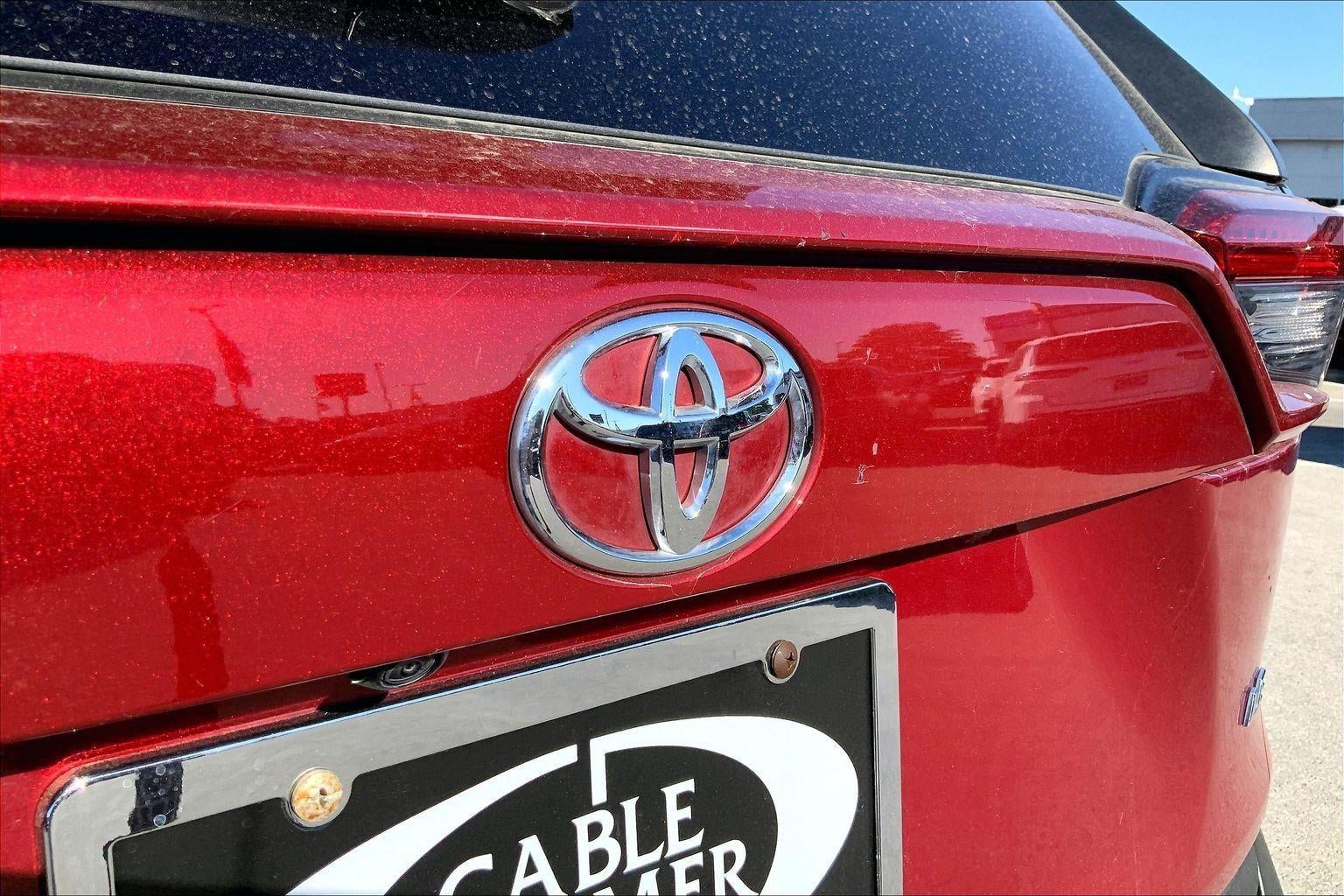 2023 Toyota RAV4 LE