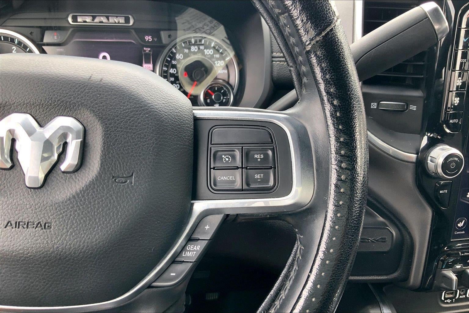 2021 RAM 3500 Laramie Crew Cab 4x4 8' Box
