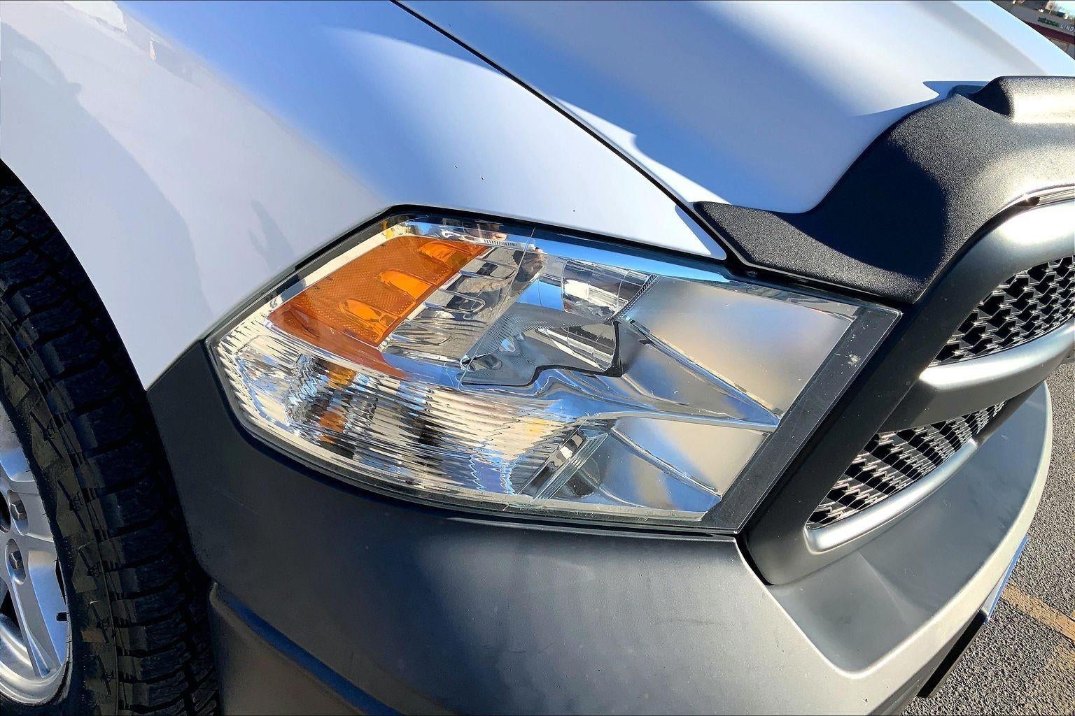 2019 RAM 1500 Classic Tradesman Regular Cab 4x2 6'4' Box