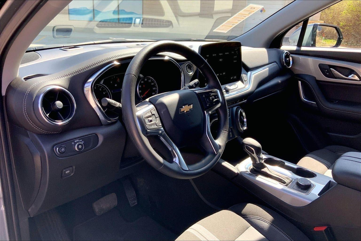 2025 Chevrolet Blazer AWD 2LT