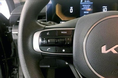 2025 Kia K5 LXS