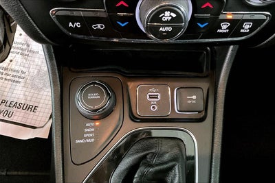 2023 Jeep Cherokee Altitude Lux