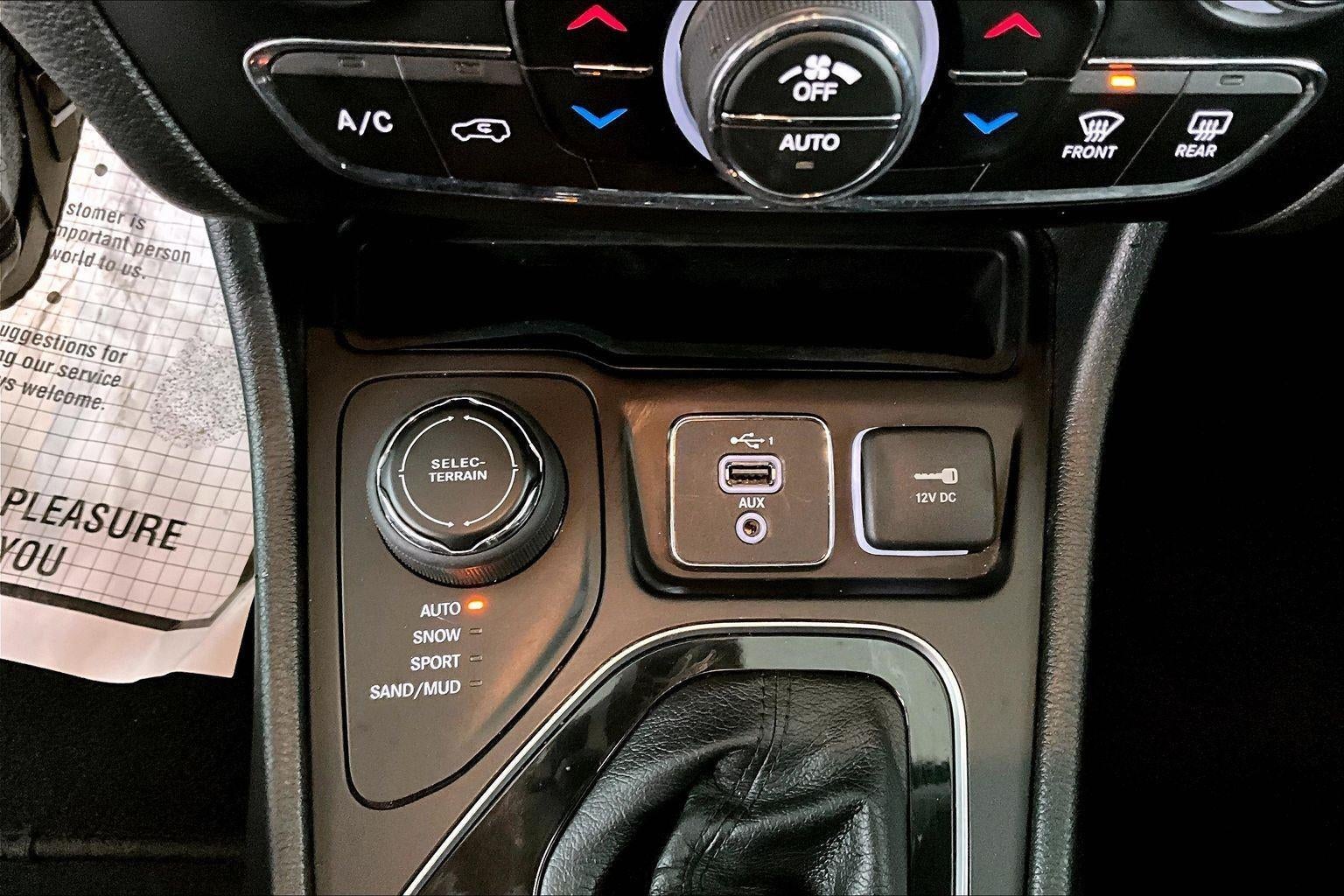 2023 Jeep Cherokee Altitude Lux