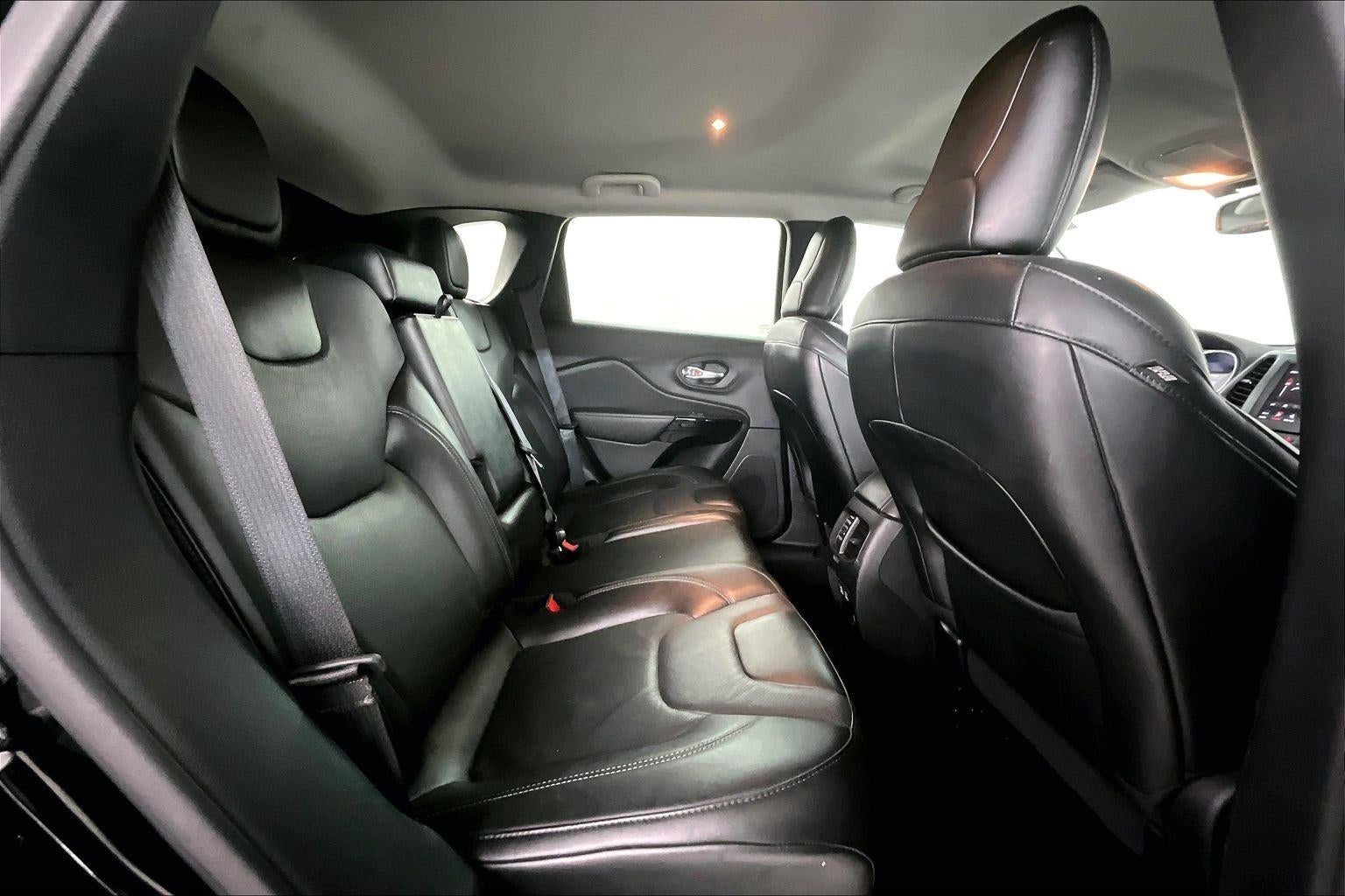 2023 Jeep Cherokee Altitude Lux