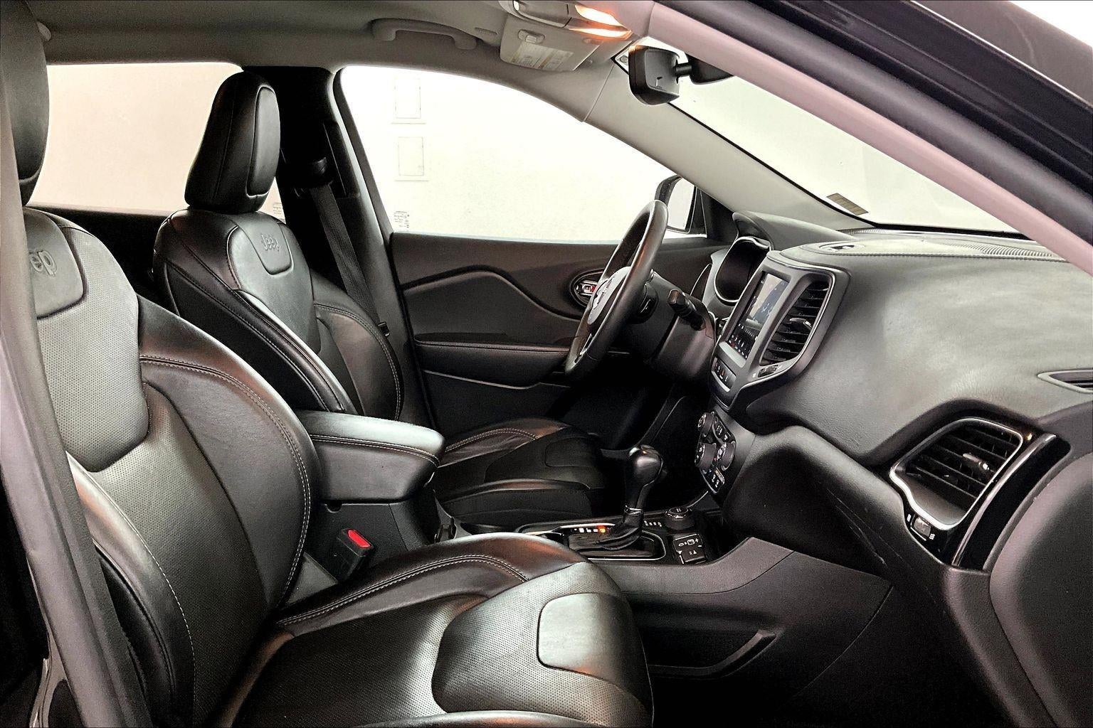 2023 Jeep Cherokee Altitude Lux