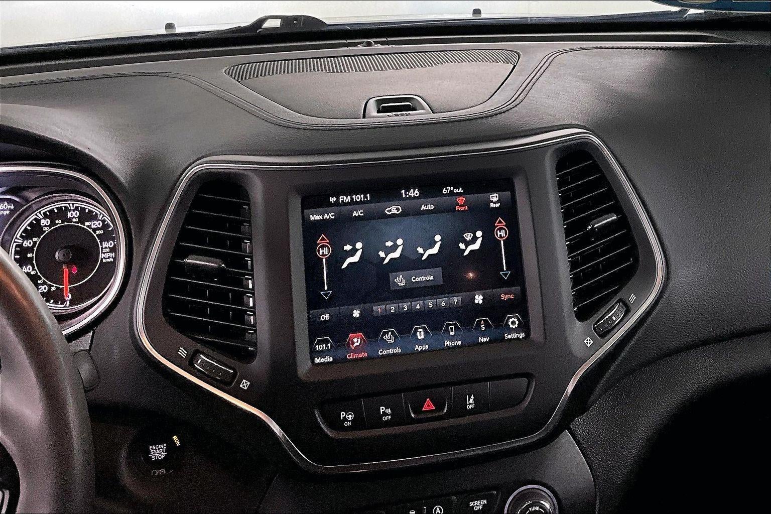 2023 Jeep Cherokee Altitude Lux