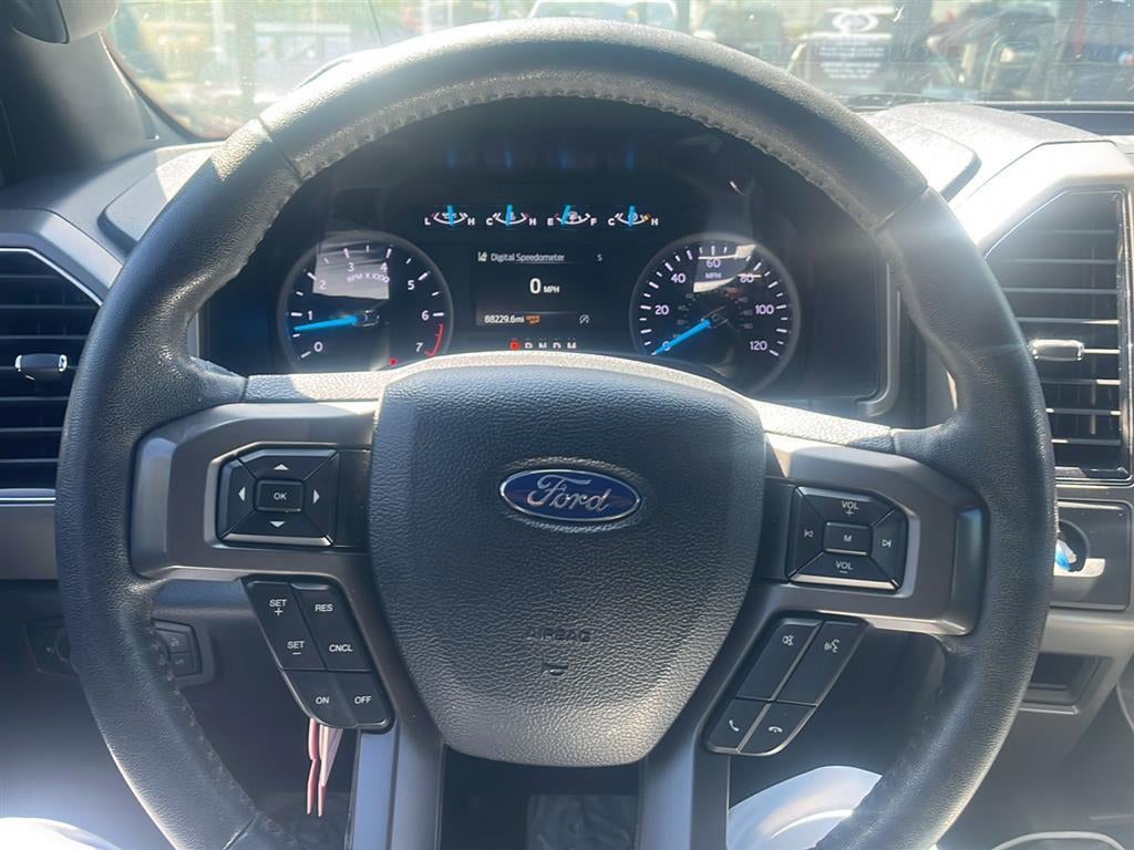 Used 2020 Ford Expedition XLT with VIN 1FMJU1HT1LEA46274 for sale in Kansas City