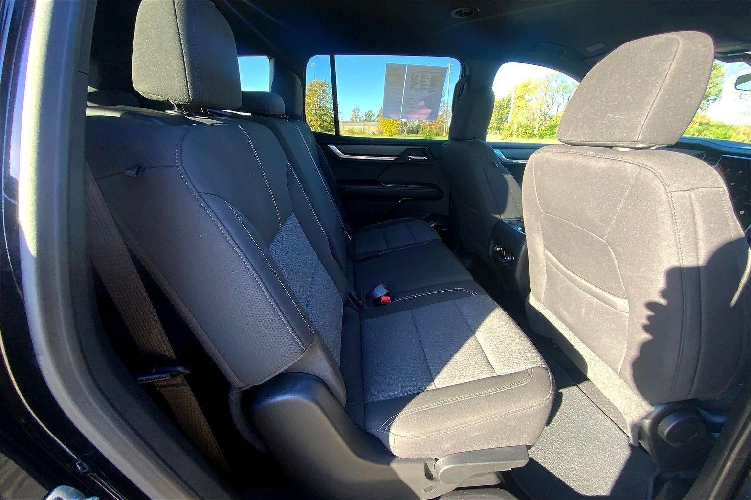 2025 GMC Acadia FWD Elevation