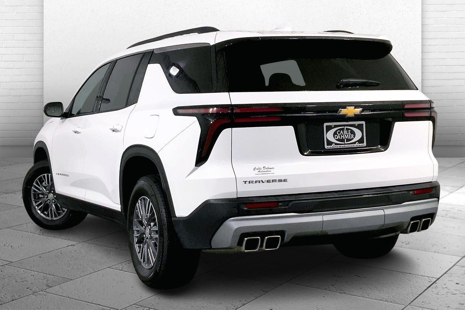 2025 Chevrolet Traverse FWD LT