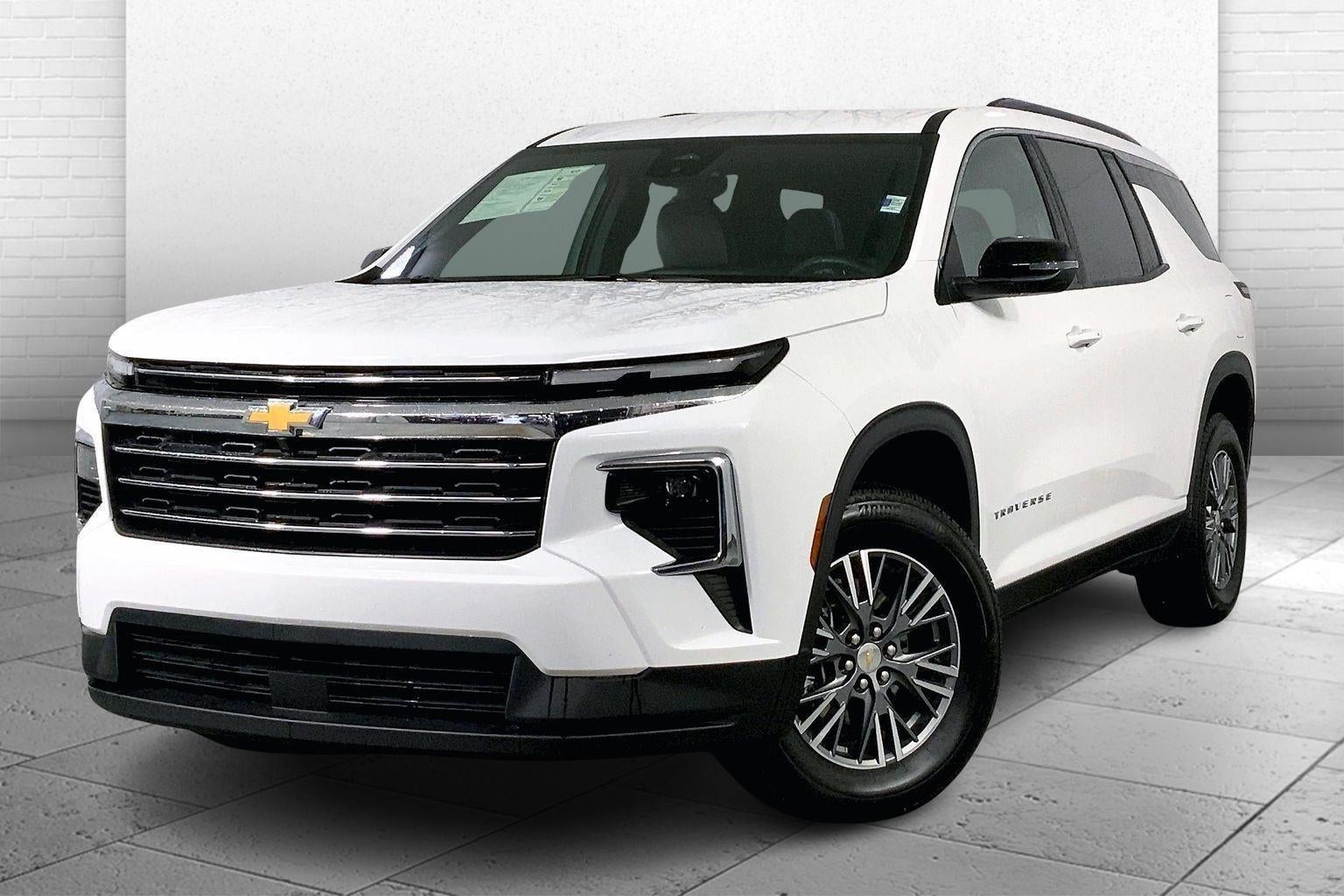 2025 Chevrolet Traverse FWD LT