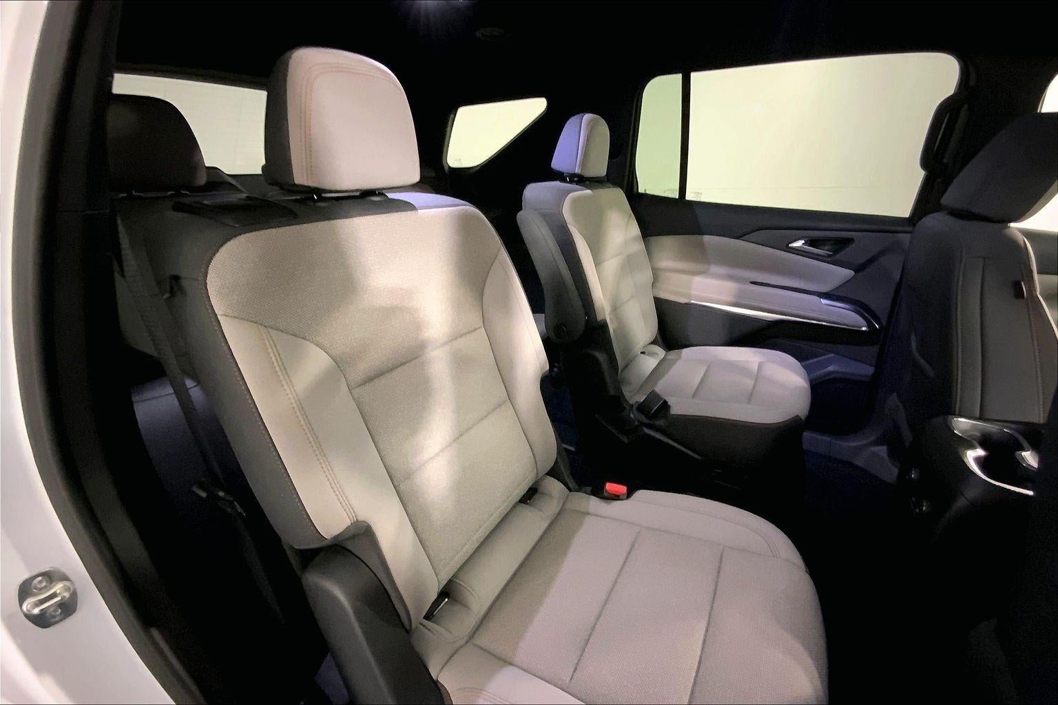 2025 Chevrolet Traverse FWD LT