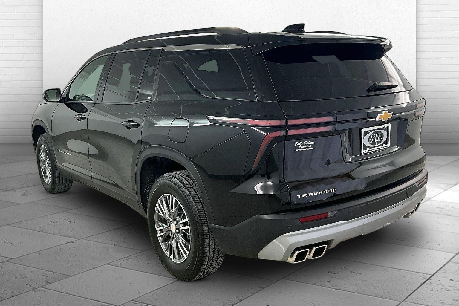 2025 Chevrolet Traverse FWD LT