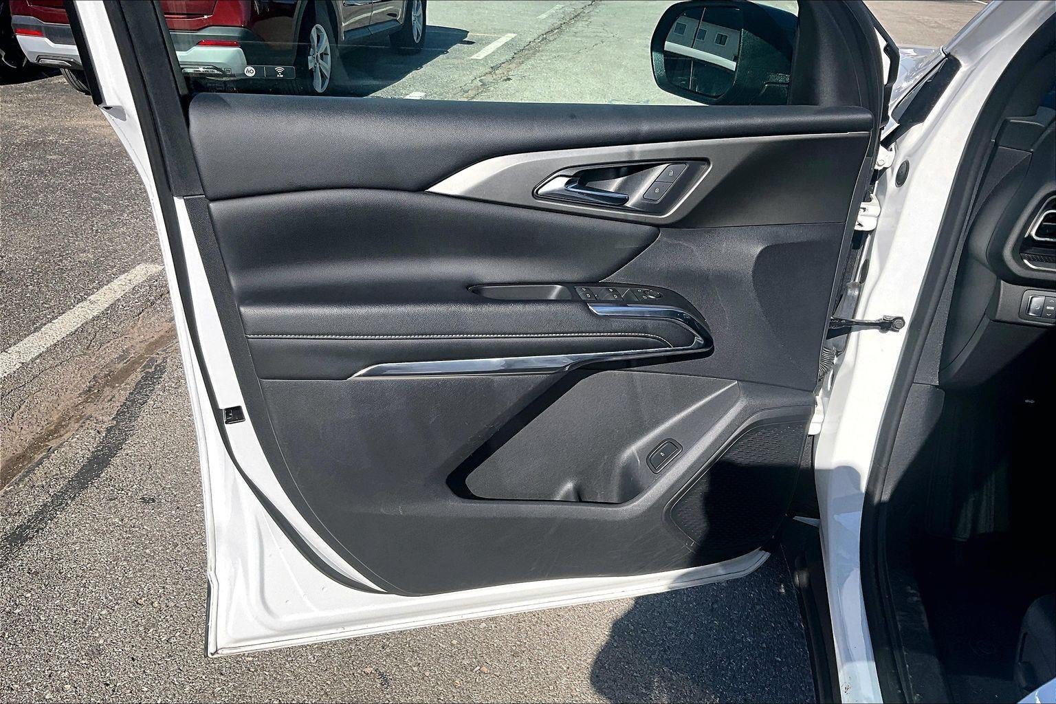 2024 Chevrolet Traverse AWD LT