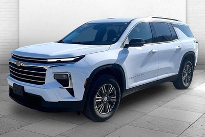 2024 Chevrolet Traverse AWD LT