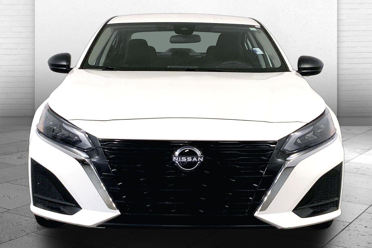 Used 2025 Nissan Altima SV with VIN 1N4BL4DV3SN379634 for sale in Kansas City